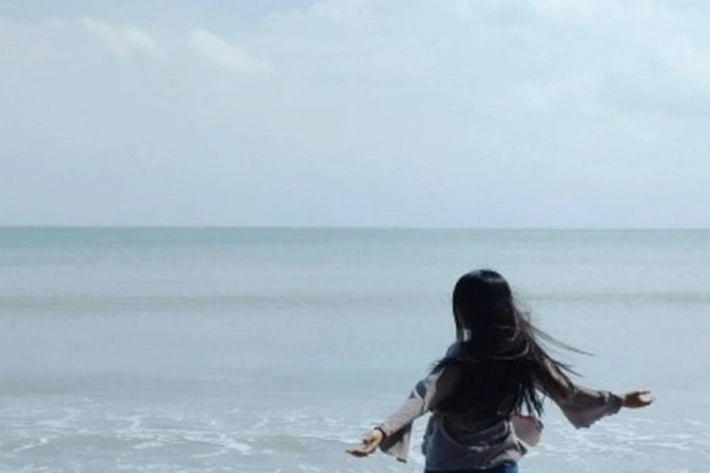 Pantai Mempanak di Timur Pulau Lingga Tampak Indah Mempesona