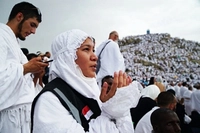 Sengatan Matahari Capai Puncak Ekstrem, Tapi Tidak Surutkan Jamaah Haji Lakukan Wukuf di Arafah