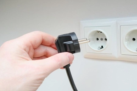 Alat Elektronik Banyak Rusak dan Pelanggan Merugi Gara-gara Blackout Sumatera, 'PLN Wajib Beri Kompensasi'