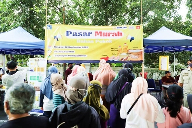 Pemprov, TPID dan BUMD Perkuat Stabilitas Pasokan Pangan Jelang Iduladha dengan Gencar Lakukan Pasar Murah
