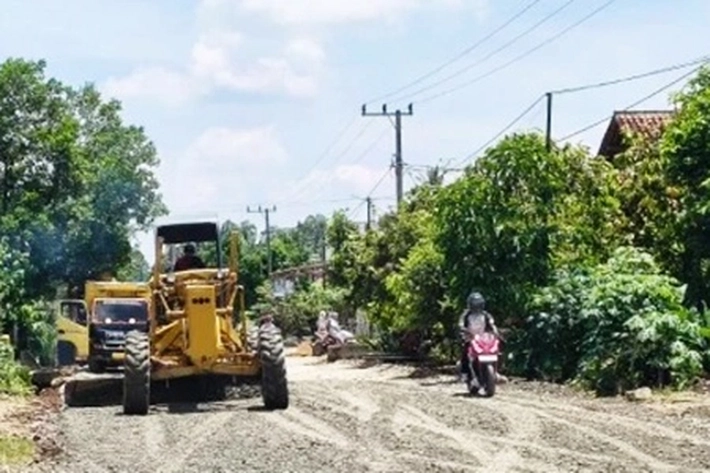 Walikota Agung Nugroho Umumkan Pembenahan Akses Jalan Sidomulyo di Kawasan Padat Penduduk