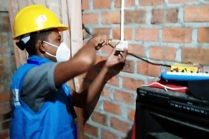 Pemko, PLN dan AKLI Kerjasama Periksa-Perbaiki Secara Gratis Instalasi Listrik Warga di Kawasan Padat Penduduk