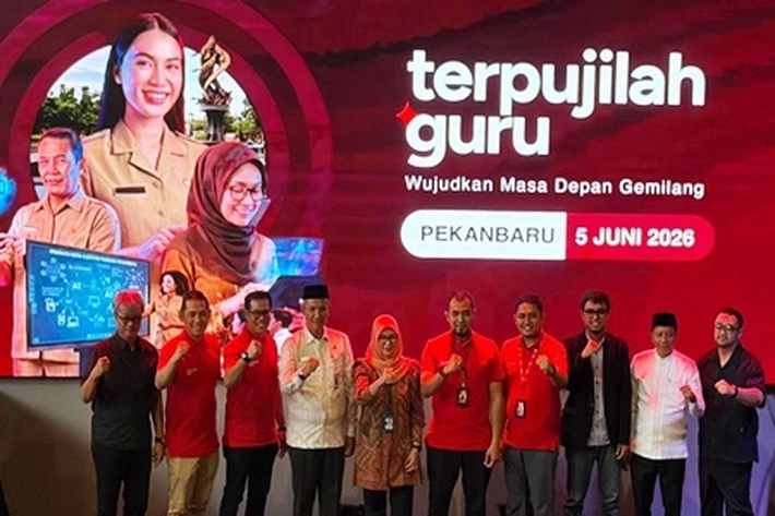 Telkomsel Hadirkan Program Terpujilah Guru di Pekanbaru 