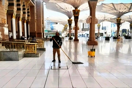Lantai Tetap Sejuk di Kawasan Masjid Nabawi Meski Cuaca Madinah Panas Mendidih 