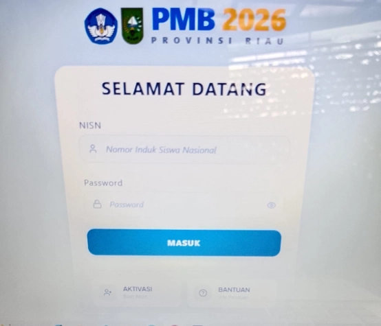 Ortu Keluhkan Web PCMB Riau Error: Cuma Ada 'Selamat Datang'
