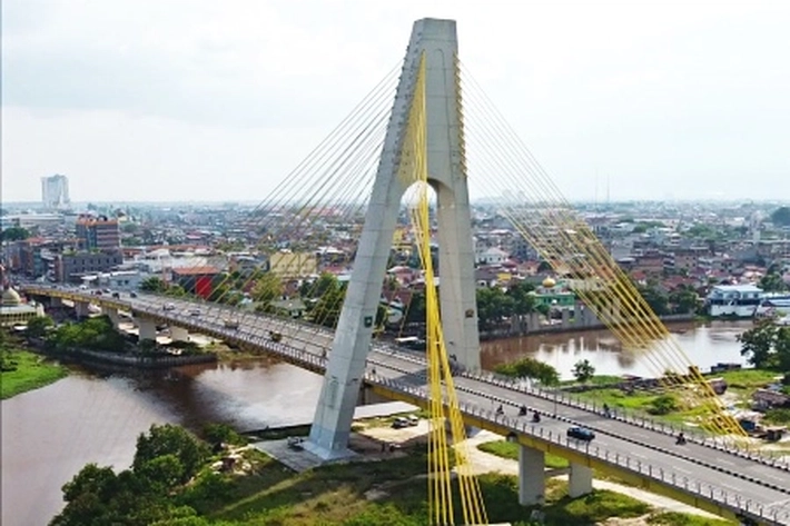 Panorama Jembatan Siak IV Sudah Berubah yang Menunjukkan Identitas Budaya Melayu