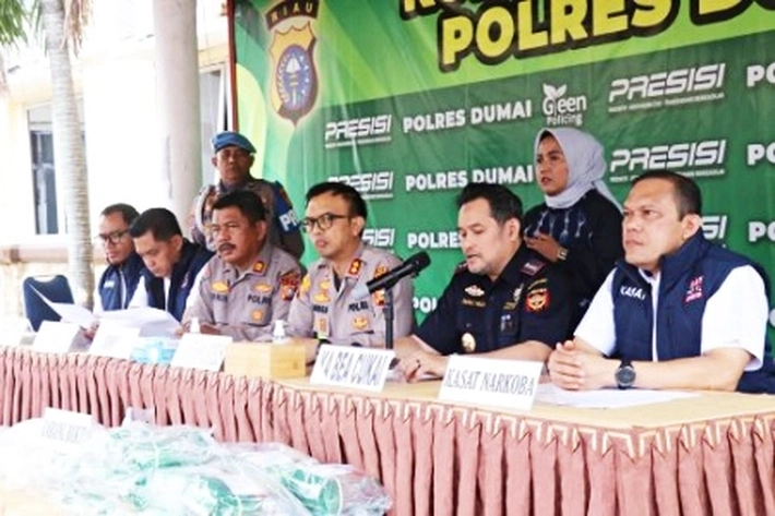 Polisi Bongkar Rantai Penyelundupan 27 Kilogram Sabu di Dumai 