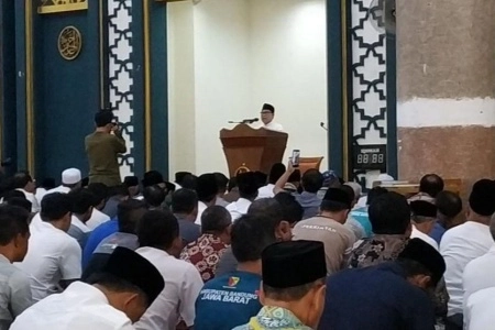 Tertidur Saat Khatib Menyampaikan Khutbah, Apakah Shalat Jumat Tetap Sah?