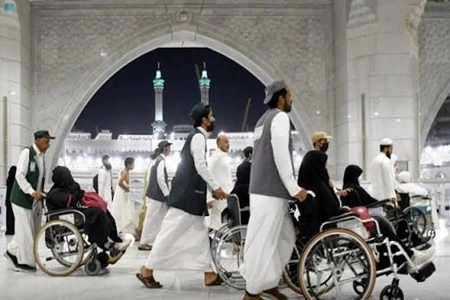 Jamaah Haji Lansia Bisa Pinjam Kursi Roda di Nabawi Secara Gratis