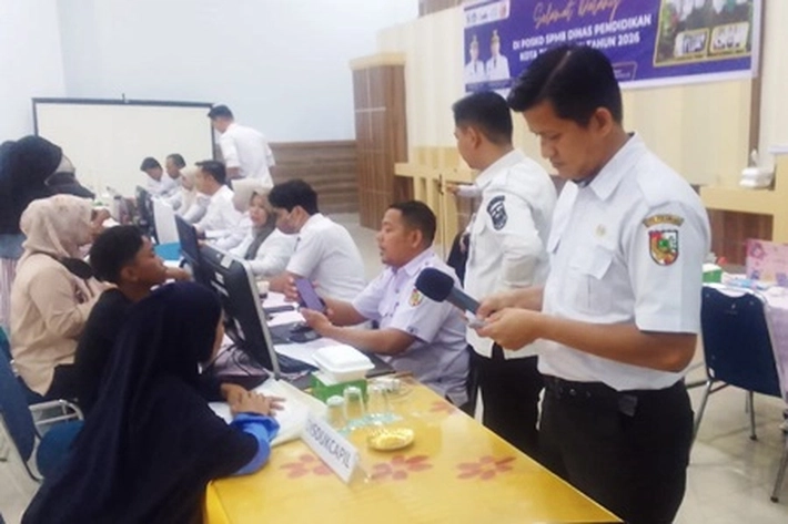 Orangtua Siswa Masih Kebingungan Cara Pendaftaran Lewat SPMB