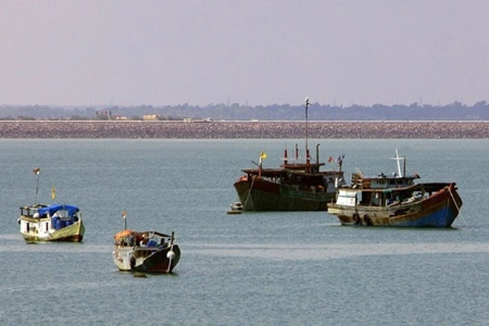 Kapal Pukat Bakal Diizinkan Beroperasi di Perbatasan untuk Hadang Kapal Ikan Asing Ilegal