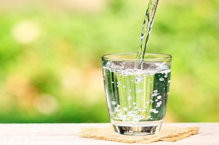 Minum 'Air Putih Mewah' Jadi Tren karena Disebut-sebut Punya Khasiat Lebih Banyak dari Pada Air Mineral Standar