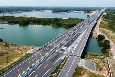 Jalan Tol Lingkar Pekanbaru Ditargetkan Beroperasi Februari 2027
