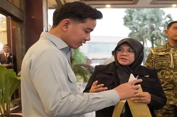 Bupati Afni Zulkifli Manfaatkan Pertemuan dengan Wapres Gibran Rakabuming Raka