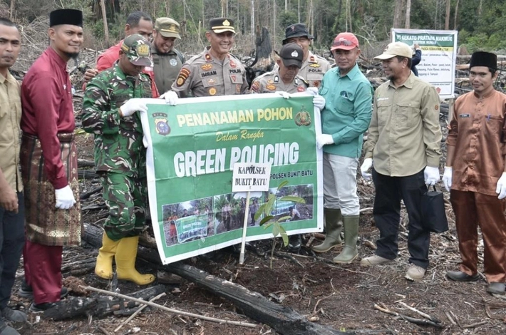 PT Sakato Pratama Makmur Hijaukan Kembali Hutan dengan 58.100 Bibit untuk Rehabilitasi Kawasan Konservasi Usai Terbakar