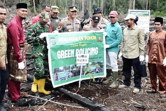 PT Sakato Pratama Makmur Hijaukan Kembali Hutan dengan 58.100 Bibit untuk Rehabilitasi Kawasan Konservasi Usai Terbakar