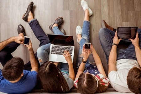 Apa Saja Bukti Pengaruh Media Sosial dalam Kehidupan Kita