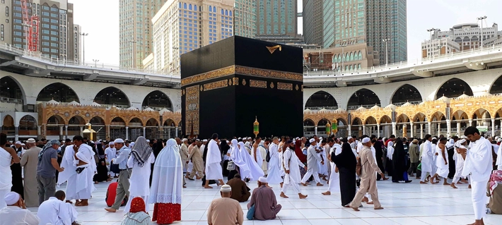 Menunaikan Ibadah Haji dan Umrah Impian Setiap Muslim, Tetapi Jika Dibiayai Uang Haram Apakah Tetap Sah