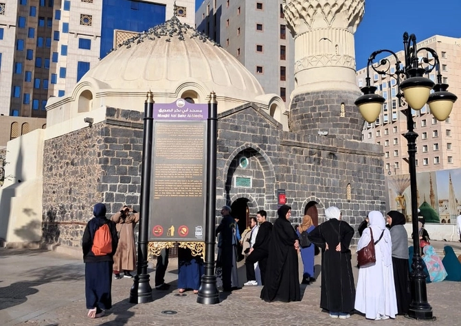 Jutaan Umat Liburan Musim Panas di Madinah, Masjid Nabawi dan Masjid Sahabat Nabi Banyak Dikunjungi