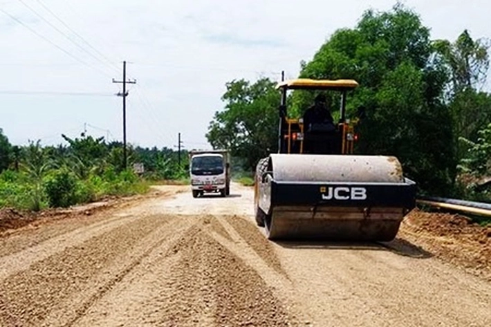 Jalan Sontang-Duri Diperbaiki, Truk CPO Dilarang Melintas Sementara