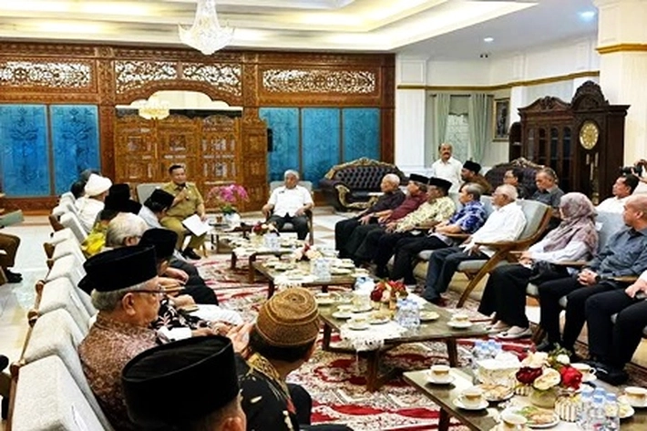 Empat Mantan Gubernur Riau Kompak Bicara Soal Efisiensi, PAD dan Kebutuhan Dasar