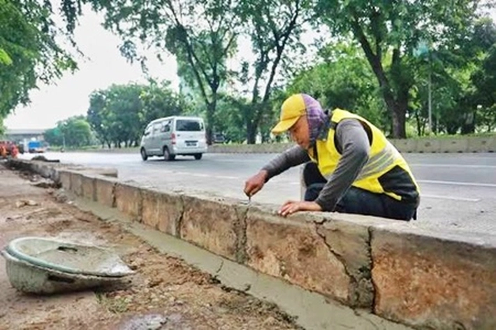 Badan Jalan Diharap Bisa Awet, 'Bukan Dibangun Hanya Sekadar Selesai'