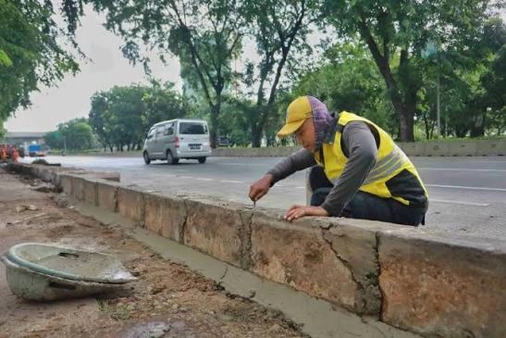 Badan Jalan Diharap Bisa Awet, 'Bukan Dibangun Hanya Sekadar Selesai'