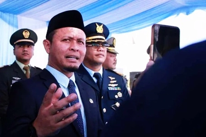 Pemko Salurkan HP untuk Ribuan Ketua RT/RW untuk Percepat Digitalisasi Guna Pelayanan Warga