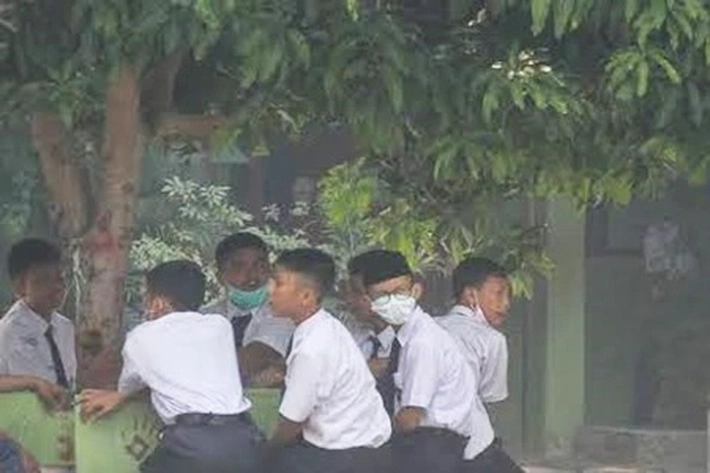 Kabut Asap Sudah Selimuti Pekanbaru, Siswa Tidak Libur
