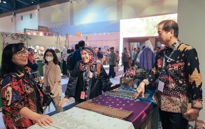 UMKM Unggulan Riau Promosikan Kekayaan Wastra Lokal di Ajang Bergengsi Karya Kreatif Indonesia 2026