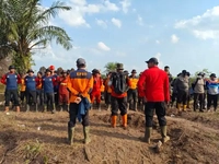 PT TPP Bersama TKTD Atasi Kobaran Api yang Terbakar di Wilayah Inhu