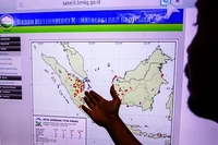 Sebanyak 2.051 Titik Panas Terdeteksi di Sumatera dan 207 Hotspot di Riau