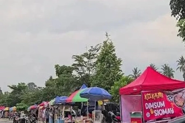 Kawasan Kuliner Tepi Batang Agam Sungguh Spektakuler, Tapi Terancam Padam Akibat Rambu Larangan