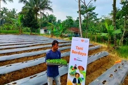 Rumah Zakat Salurkan Bantuan Kelompok Tani untuk Dukung Produktivitas dan Efisiensi