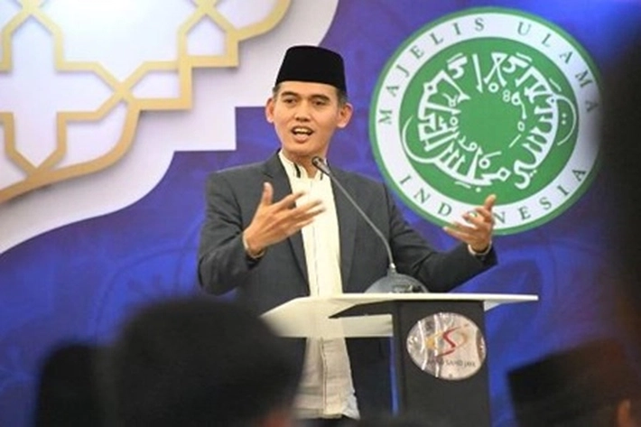  Prof KH Asrorun Niam Sholeh Jelaskan Makanan Mengandung Unsur Babi Sangat Sensitif bagi Muslim