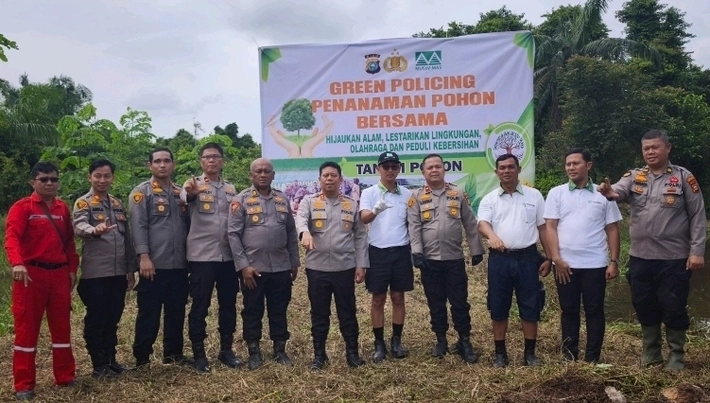 Peduli Karhutla, Musim Mas Beri Insentif Rp 25 Juta Bagi Desa Bebas Api di Riau