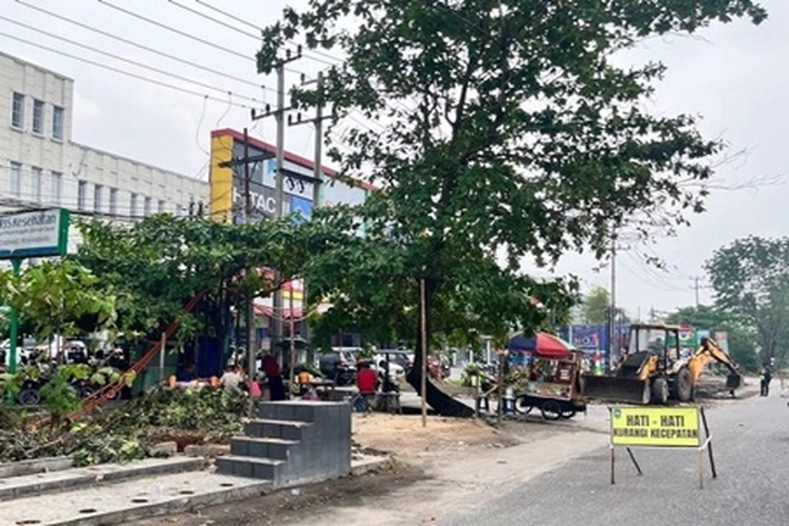 PUPR Riau Lakukan Pelebaran Jalan Tuanku Tambusai Jadi 4 Lajur yang Ditargetkan Selesai Desember 2026