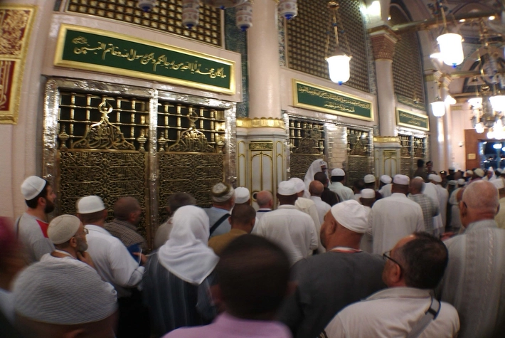 Diantara Orang-orang Hidup Sezaman ada Sejumlah Sahabat yang Memiliki Kemiripan Fisik dengan Rasulullah SAW