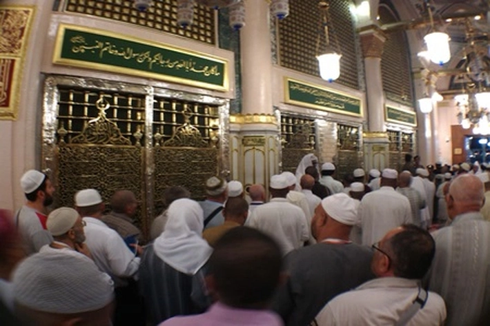 Diantara Orang-orang Hidup Sezaman ada Sejumlah Sahabat yang Memiliki Kemiripan Fisik dengan Rasulullah SAW
