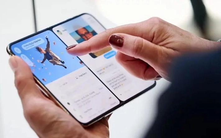 Apakah Ponsel Lipat Termahal Keluaran Apple akan Sampai di Indonesia?