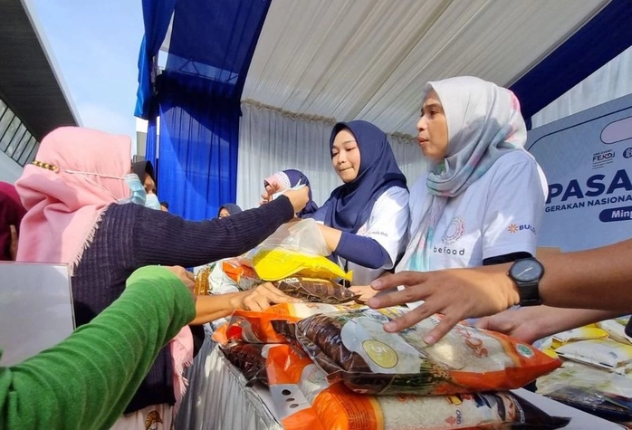 Pemprov dan PT Riau Pangan Bertuah Kembali Gelar Pasar Murah dengan Harga Terjangkau