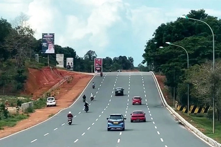 Sejumlah Ruas Jalan di Batam Makin Lebar yang dapat Memperlancar Arus Kenderaan