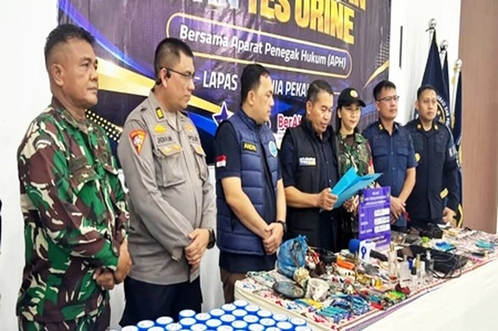 Polres Dumai Gagalkan Penyelundupan 296 Cartridge Narkoba Asal Lampung