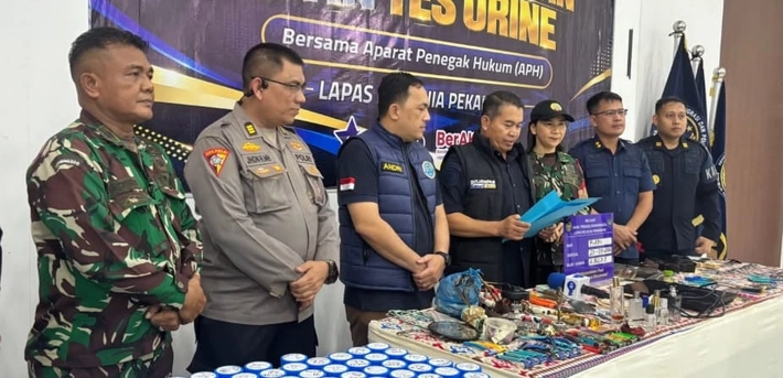 Polres Dumai Gagalkan Penyelundupan 296 Cartridge Narkoba Asal Lampung
