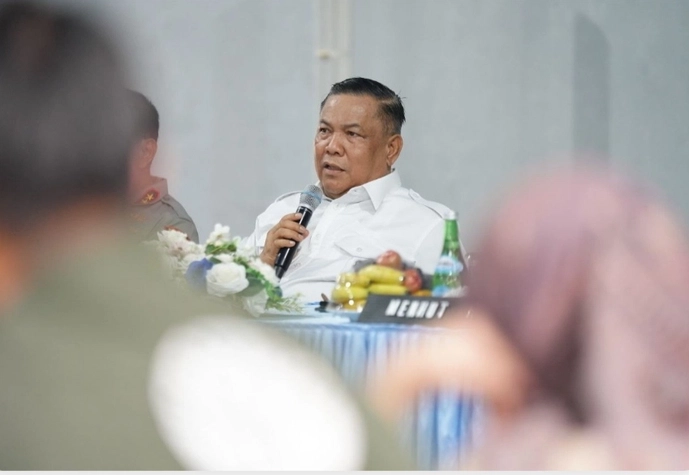  Plt Gubri Tidak Ingin Ada Anak Riau Putus Sekolah