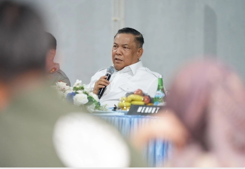  Plt Gubri Tidak Ingin Ada Anak Riau Putus Sekolah