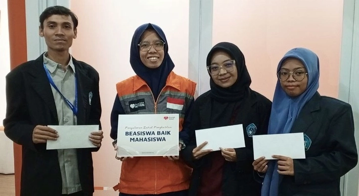 Rumah Zakat Dukung Pendidikan Tinggi dengan Salurkan Beasiswa untuk Mahasiswa Yatim Dhuafa