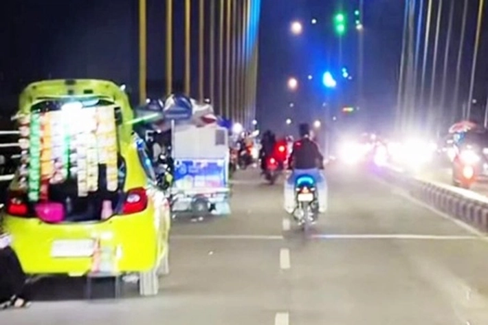 Jembatan Siak IV Jadi Lokasi Jualan Malam Hari, Wawako Pekanbaru: Bisa Berpotensi Mengganggu Ketertiban Lalulintas