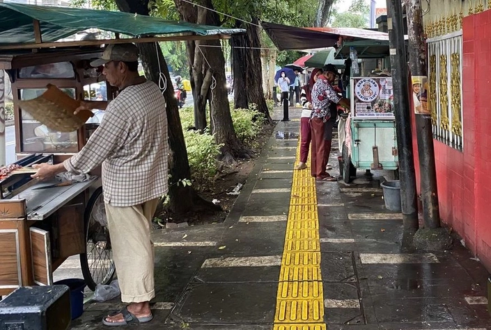 Dewan Dorong Sentra Pedagang Per Kecamatan Agar Lebih Tertib yang Tidak Penuhi Badan Jalan