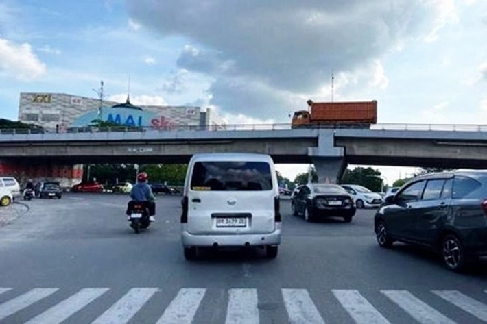 Pemerintah Lebarkan Jalan di Simpang SKA Pekanbaru untuk Atasi Macet Parah
